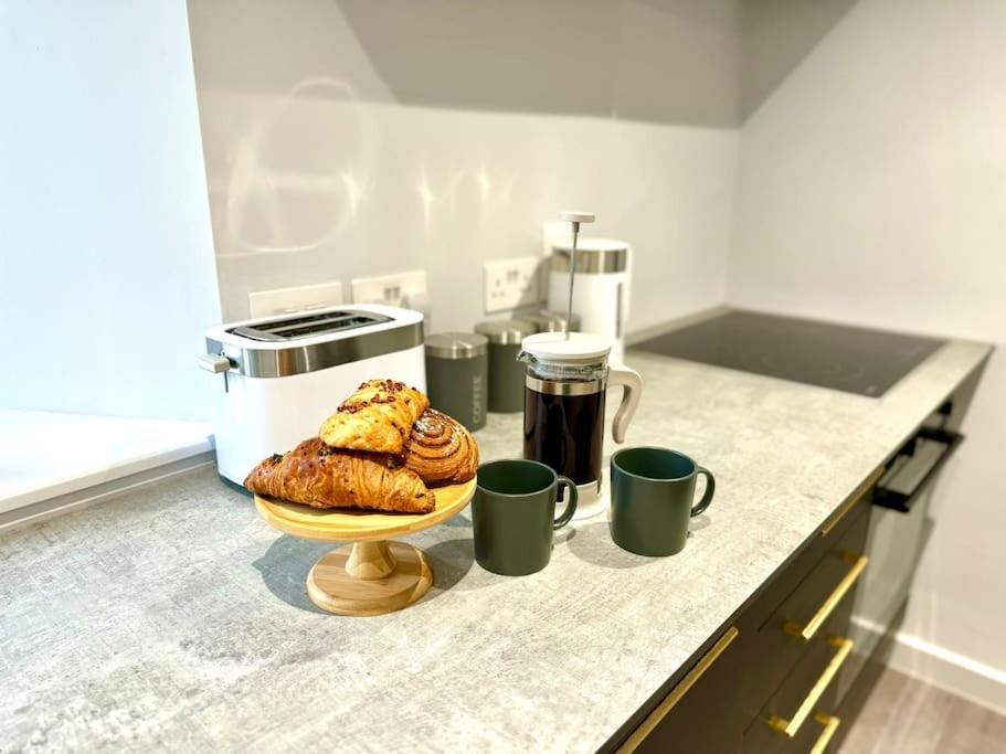 3Br Westbourne Delight - Near Beach & Bournemouth! Kültér fotó